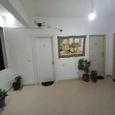 Lion'S Rooms Apartamento Vlorë